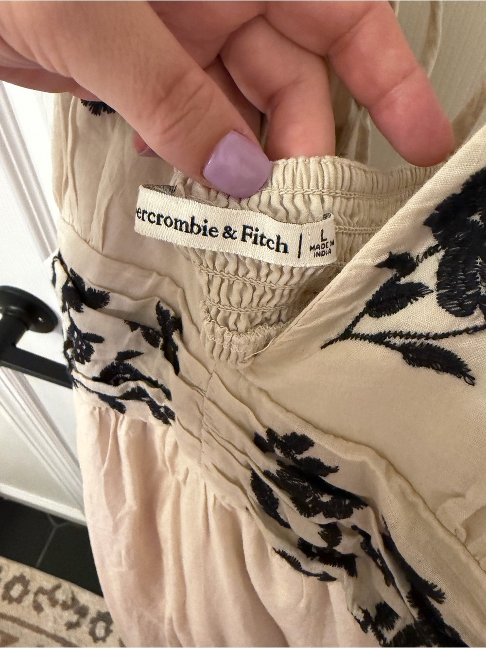 Abercrombie & Fitch Beige Maxi Dress with Black Floral Embroidery - Picture 2 of 6